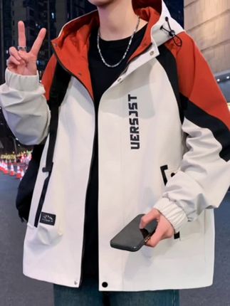 #无限回购的宝藏单品 ,港风青少年连帽男士外套,2025年爆款,时尚洋气百搭学生冲锋衣。