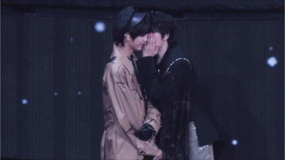 挂挂揣揣就这样温温暖吧🥰
120s的拉票时间并没有直接说让大家投票,而是弥补了只有他们和我们才懂的遗憾,好真诚吧🥺
含有少量尖叫和本人的一些碎碎念,介意慎入
#桂瑞 #挂揣 #荣耀之战 #太阳与地球