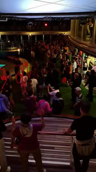 这个故事真的很感动😭😭😭