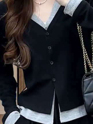假两件拼接长袖针织衫女t恤春秋新款小个子修身显瘦正肩打底上衣
