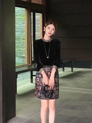 新中式时尚洋气复古中国风气质两件套#在时装周看见东方美 #跟着俩不正学穿搭 #早秋穿搭三分钟出门不是梦 #小个子秋冬穿搭  #秋季日常实用穿搭思路分享