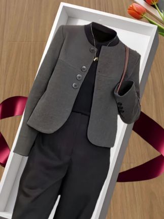 #晒晒我的秋日穿搭 #小个子穿搭 #把日常衣服穿出新花样 #小个子秋冬穿搭 #早秋穿搭三分钟出门不是梦