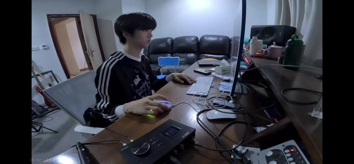 熊猫熊猫~#张函瑞#张函瑞进行曲 真的是一个很有想法很有趣的孩子#tf