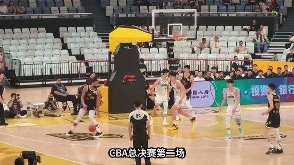 CBA总决赛:上海2-0领先广厦,布朗50分难救主 #篮球赛事精彩瞬间🏀 #cba总决赛