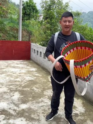贵州背篓,加厚塑钢带编织,质量好耐用#背篓 #纯手工编制 #民间手艺