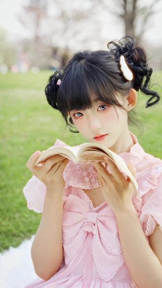 如何委婉的表达:想看白丝?#古诗 #白丝 #可爱 #樱花