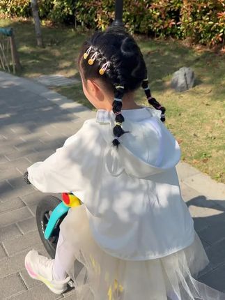 救命!这防晒衣让我娃在海边疯玩3小时没晒黑!后悔没早买!