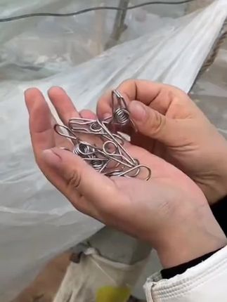 温室大棚二膜夹子不锈钢材质经久耐用优质二膜棚膜农用夹子大棚膜#二膜夹子 #农用夹子 #不锈钢夹子