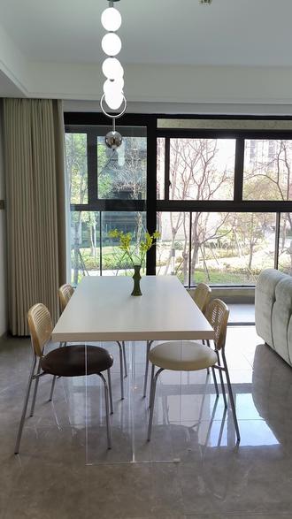 首次出租金地地铁旁,雍荣华府
四房二卫 117方 4300元/月,可月付包物业
看房约#好房推荐 #装修 #现代简约 #实景拍摄 #温馨小家