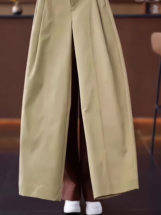 #在时装周看见东方美 春秋款时髦休闲裤#时尚穿搭时尚穿搭时尚 #梨形身材穿搭 #女装时尚穿搭