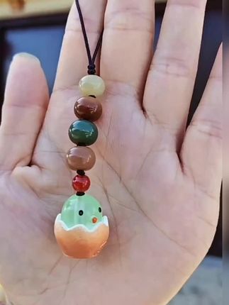 #无限回购的宝藏单品 小鸡破壳,排除万个难哦,如此可爱的菩提手机链,你有吗?#吊坠挂件 #菩提#好物#好物推荐