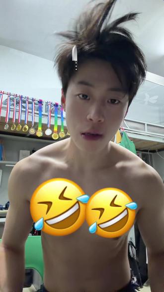 #牛油果子哥 #毫无训练痕迹 bro可以走果子哥的风格吗