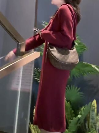 #今日穿搭 #针织连衣裙 #简约穿搭 #女装穿搭 @巨量千川