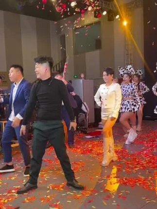 房岩小哥直播名场面,杏花村清花酒 清花50 清香型白酒53度475ml*12#房岩小哥 #白酒 #清香型白酒 #送礼佳品