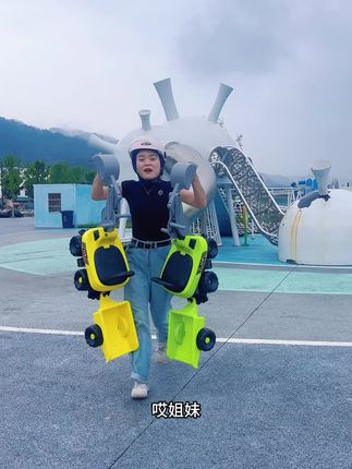孩子们都喜欢能挖沙挖土的#儿童挖掘机 大尺寸带个后翻斗#挖掘机 灯光音乐儿歌有360度转圈圈#童车 #挖掘机玩具#儿童玩具