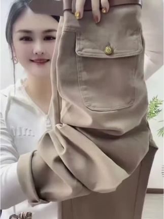 水洗棉牛仔裤春季新款休闲百搭显瘦小脚直筒裤高腰弹力宽松哈伦裤#穿搭 #谁穿谁好看 #抖音小助手 #好穿又好搭 #显瘦穿搭