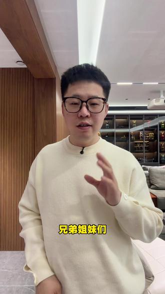 养狗后我家变了 养狗后我家变了:清洁设备全员上岗,还有什么好用的神器呀?#杰克罗素梗#狗狗 #萌宠出道计划