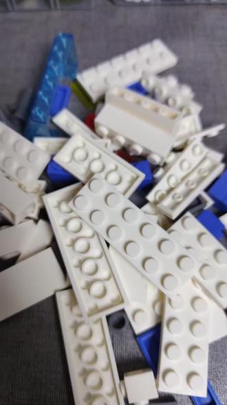 小星手把手教你拼积木|导弹护卫艇 小星积木玩法
导弹护卫艇搭建教程
家中多余积木就能拼搭
基本没什么特殊零件
70个颗粒可以完成
小伙伴们赶紧试试吧
#创作者中心 #积木 #积木搭建 #积木玩具 #乐高