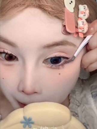 总要贴一回北极星下睫毛,才知道你的眼睛有多大#假睫毛 #下睫毛 #假睫毛推荐#睫毛精