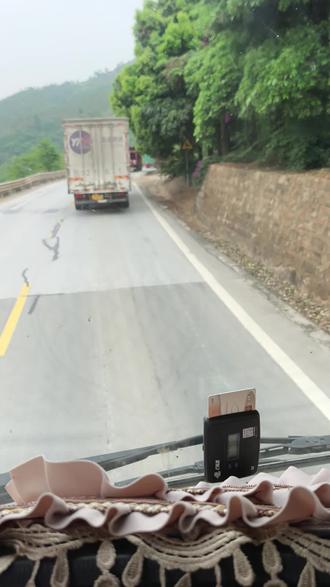 两个馒头车跟两个婆娘一样,影响进度