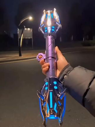 炫酷的双头伸缩光剑哪有男生会拒绝这么炫酷的玩具!!!非常实用#炫酷光剑#光剑#雷霆权杖#儿童玩具发光剑#雷霆权杖激光剑