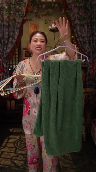挂架防滑彩虹衣架收纳简约风卡通衣服架衣挂宿舍无痕家用晾衣架 挂架防滑彩虹衣架收纳简约风卡通衣服架衣挂宿舍无痕家用晾衣架@抖音小助手 @DOU+小助手