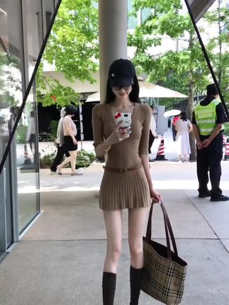 #出街穿搭 #约会穿搭 #小个子显高显瘦穿搭 #辣妹穿搭 #针织连衣裙