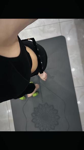 墨镜卡腰
这题我会#健身干货