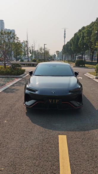 25款长安UNIV 2.0T劲擎型 灰色外观 橙色内饰 8.5米!卡片钥匙 可升降尾翼 双边四出排气带声浪!#二手车 #长安univ #univ #同城二手车 #低首付购车 @DOU+上热门