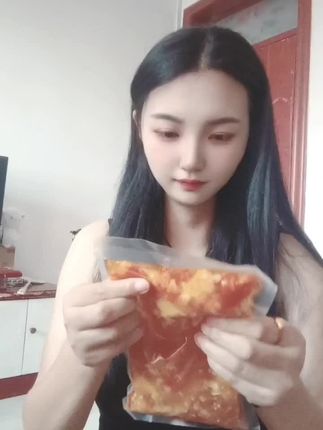 #吃货的小姐姐来了#抖音小助手dou上热门