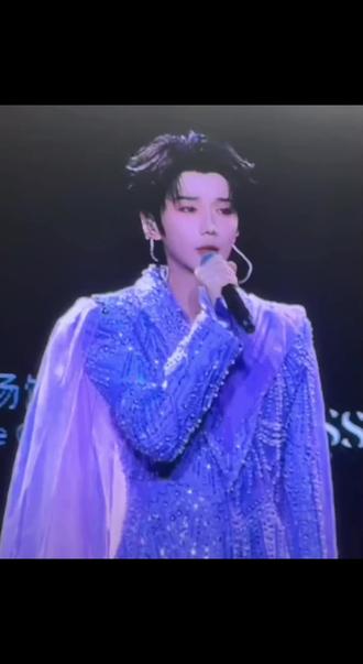 看完云旗哭又看郝熠然哭😭今天为啥都不闲了,谁来捞捞我#云熠星辰 #香港演唱