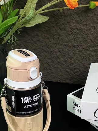 买到一个称心的保温杯,就相当于给自己的生活加了份小确幸,实用又治愈~#好物推荐🔥 #杯子控 #保温杯 #强烈推荐 #种草好物推荐
