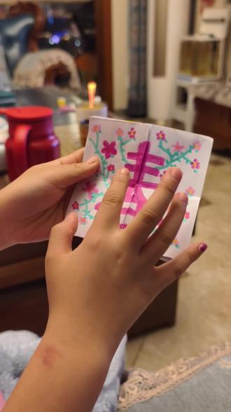 #手翻画 #翻翻乐 闺女自制春夏秋冬翻翻乐🌹