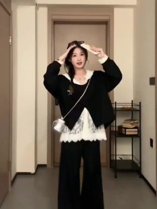 黑色开叉套头卫衣女春季穿搭套装连帽蕾丝马甲休闲阔腿长裤三件套#早秋贵气感穿搭#早秋焦糖色氛围感穿搭 #早秋冷冽又随性的气质穿搭#早秋高智感职场穿搭 #秋日户外就穿琥珀系