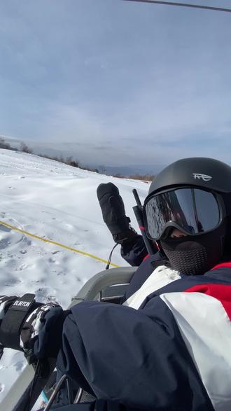 新盔一到上山胡闹!
REV F3开箱试用🏂