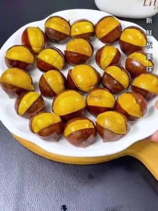 新鲜板栗,煲汤炒菜,蒸煮都非常好吃#板栗 #优质农产品 #粉糯香甜