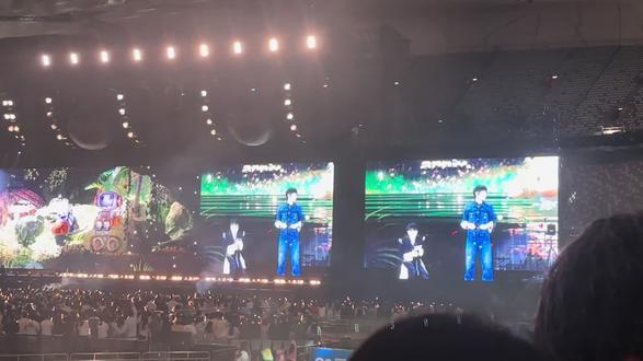 满脑子都是周深在喊 wmls 深深太可爱了😍#五月天鸟巢演唱会 #五月天周深 #这个世界不能没有演唱会 #wmls #演唱会
