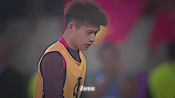 “鲜衣怒马少年时 且以热血赴山河”#国足 #国足u23