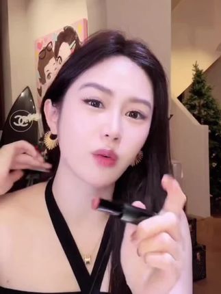 #粉底液推荐 #水光肌的秘密 #提亮肤色改善暗沉 #美出高级感 #谁用谁好看