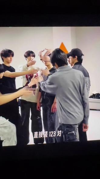 其实自己想负责。#橹穆 #新音联排纪录片 #271199 #杰丞