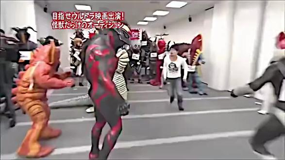 雷德王飞踢⊙ω⊙#奥特曼 #雷德王