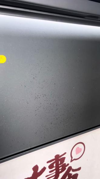 #真实生活分享计划 日常油烟机清洗就要做到位,这样可以为以后减少很多的烦恼,今天和我一起做日常的清理油烟机吧!#厨房清洁 #油污 #家居清洁 #搞卫生