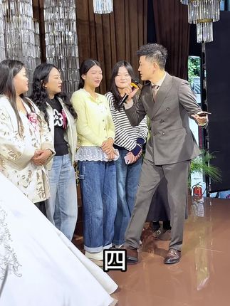 也祝你们生九个儿子👦#农村搞笑视频 #囍事婚礼 #搞笑婚礼视频