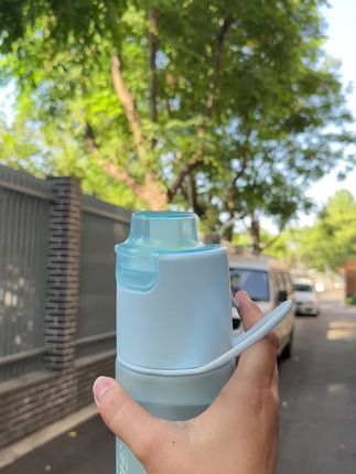 炎热的夏天你是不是很需要一个这样的水杯?赶紧安排上吧#趣味环水杯#喷雾水杯#吸管杯#儿童水杯#学生水杯