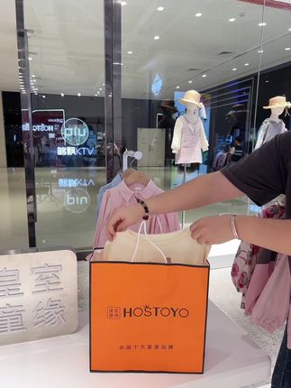 穿上这套的秋日限定小可爱,谁看了不迷糊#温柔穿搭 #强烈推荐 #今天穿什么 #出游穿搭 #生女儿就是用来打扮的