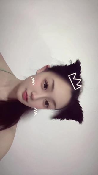 希望各位礼貌留言,而且其实我觉得你们不太会利用资源,我会那么多的东西你们问也不问!你们知不知道之前有个app叫在行,有些方面咨询费贵到离谱,仅仅盯着非常肤浅表面的东西看,图啥!!!
图我身材好,我身材好又能怎么样呢,那又不是你的身材,饱了眼福又能怎么样,你又睡不到,其实我在互联网上也有喜欢的欣赏的小哥哥,哪怕我想睡我也不会线上猥琐留言,而是想着以后如果在线下可以以朋友的身份见面,不管能不能做男女朋友,先睡了再说!对,这一点,我很夏禾,我和你们都是反着来的,你们都是指望线上火速推进关系,然后再企图到线下发生点什么,女孩子不吃这一套的!
最起码我不是的,我是前期可能需要长期考察人品或性格,但到线下见面几乎会快速敲定关系,因为已经算是很了解彼此了,你们有些男孩子我看也挺优秀的,很不错的条件,但是你把好牌反着打啊,骚扰式的留言只会让别人觉得你很猥琐,一点好感度都不会有,你也不会因此多得到些什么
而懂得尊重别人的人,礼貌表达喜爱,用自己的才华吸引,有钱都算你有才华,有些拿钱砸也能砸下来,唯独没边界感到处聊骚的这种人,最后啥也得不到
大道至简,有长性,能耐得住,韧性强的人真的方方面面拿结果,来互联网泡妞也一样,这种多半最后也睡到了,这就是做对动作,宇宙向你定向选调
#交友脱单 #私信回复 #评论区留言 #健身女孩 #女性力量