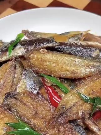 福建特产巴浪鱼干,咸香有嚼劲,鲜香味美,做法多样,美味下饭菜#巴浪鱼干#太好吃了#家常菜