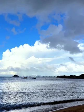 原来这就是传说中的暴风雨来前的宁静#手机摄影 #一起看海 #桦加沙台风