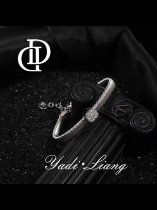 梁雅帝新品【意大利金弦线万缕丝】设计纯银手链#时髦精 #带出高级感 #纯银饰品 #手链 #时尚穿搭@抖音小助手