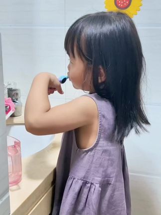 #保护牙齿 #儿童牙刷 #宝宝刷牙